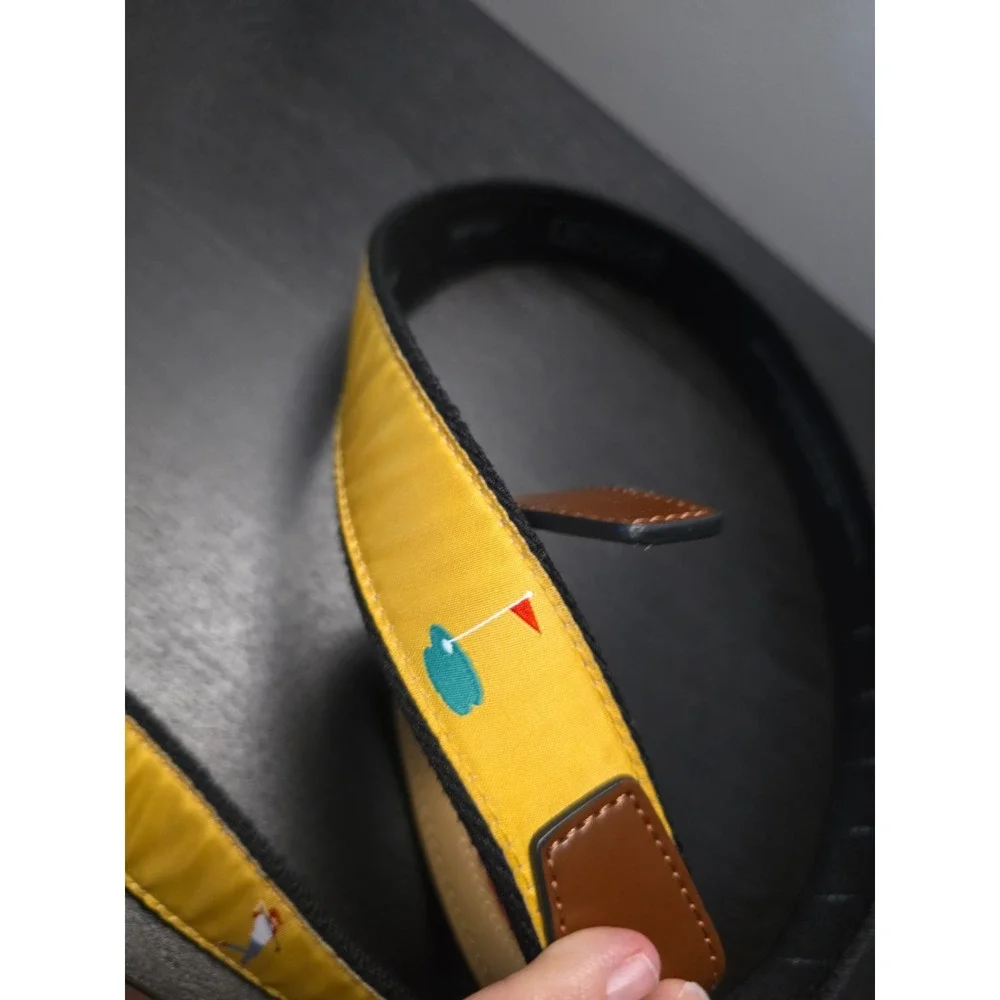 HTF Nexbelt Ratchet Golf Belt Yellow Golfer Putting Green Print Cut to Fit 47.5
